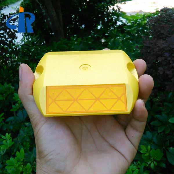 Hot Sale Plastic good road stud reflectors For Farm